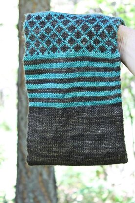 Dashes and Dots Cowl