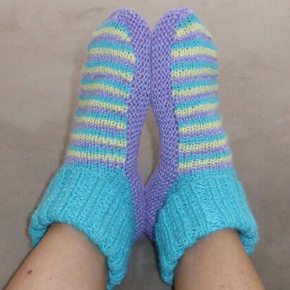 Saffron - 8ply striped slipper socks