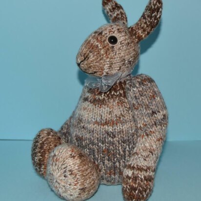 Hewitt The Hare - knitting pattern