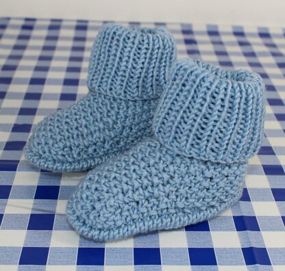 Baby Moss Stitch Booties