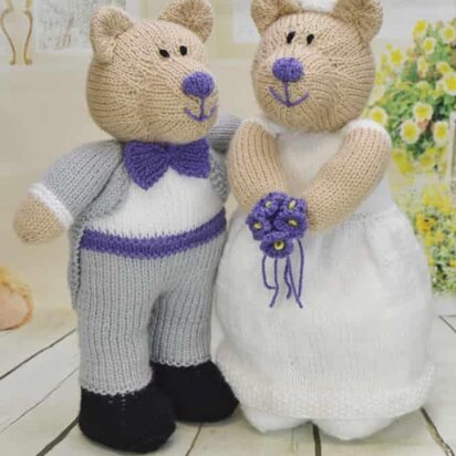 Bearly Wed Bride and Groom