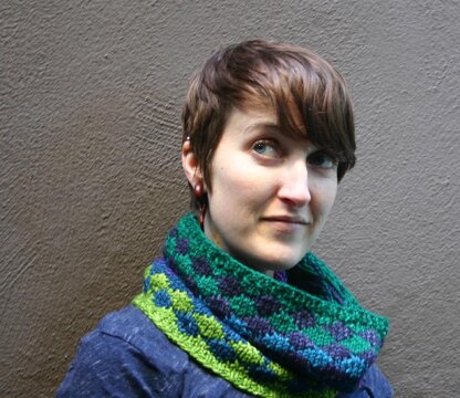 Kaleidoscopic Cowl