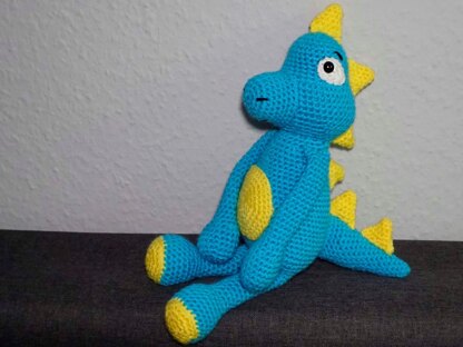 Amigurumi Häkelanleitung für den Dinosaurier Yellblue