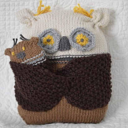 Olivia Owl Pocket Pillow kp3117 - knitting pattern