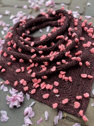 Falling Blossoms Cowl (knit)