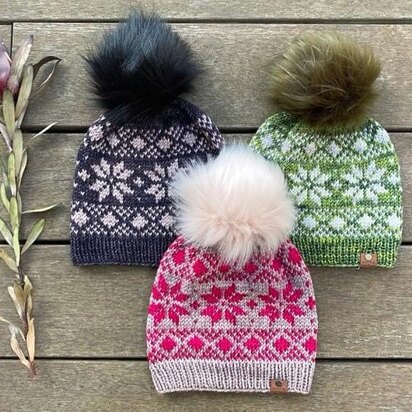 Snofall Snowflake Beanie - knitting pattern