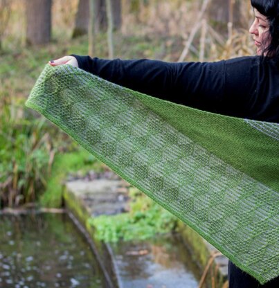 'Yrden' shawl