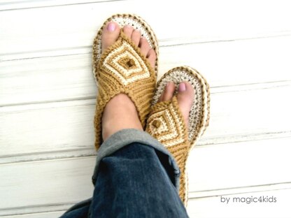 Thong sandals with rope soles