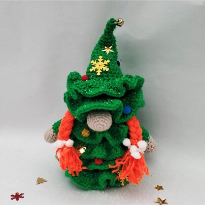 Crochet Christmas tree gnome