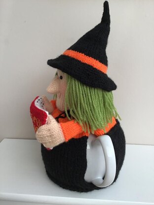 Halloween tea cosy Witch tea cosy