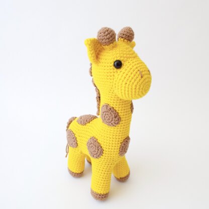 African Crocheted Animal Plush Toy-Giraffe (L) – Africa Smiles