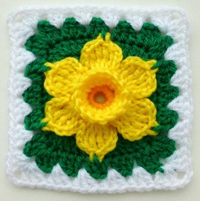 Daffodil in granny square