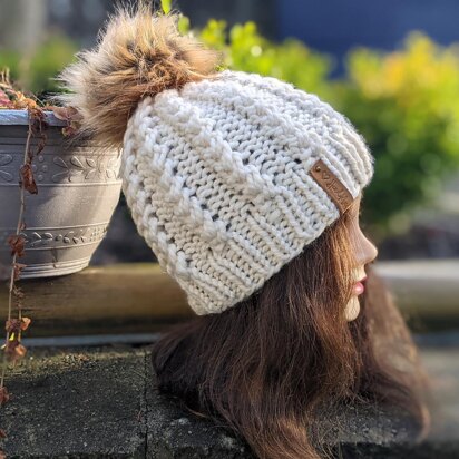 Spikelet Bulky Knit Hat