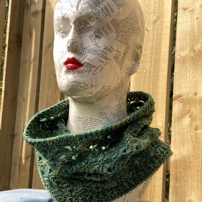 Juno One Skein Cowl