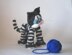 Playful Blue eyes Tabby cat ( a wire skeleton inside) - knitting pattern (knitted round)