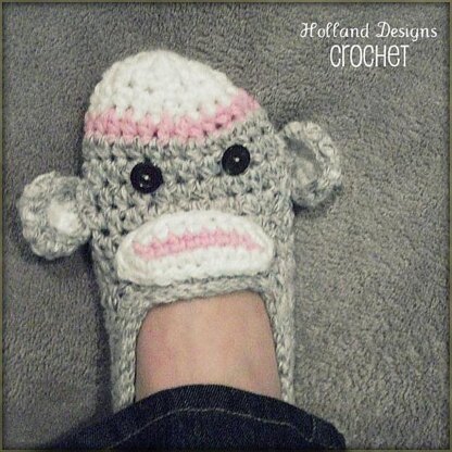 Sock Monkey Crochet pattern Lisa van LoveCrafts