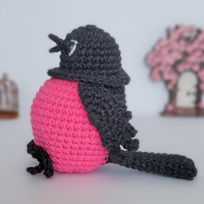 Berry the Pink Robin Amigurumi Bird Pattern