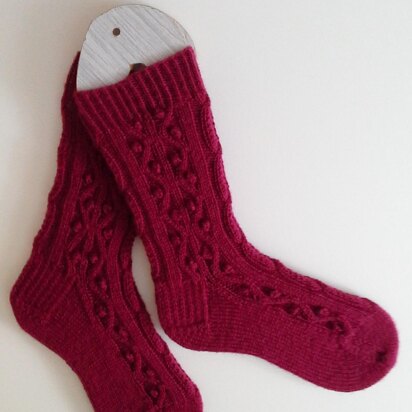 Pea Pod Burgundy Socks