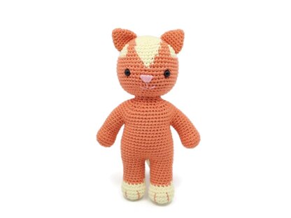 Claudia the Cottage Cat Amigurumi