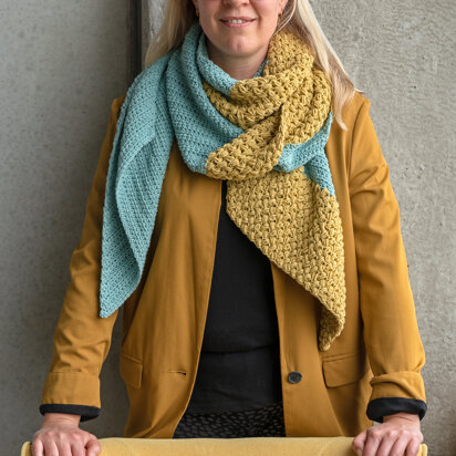 Slanted Scarf in Yarn and Colors Baby Fabulous - YAC100135 - Downloadable PDF