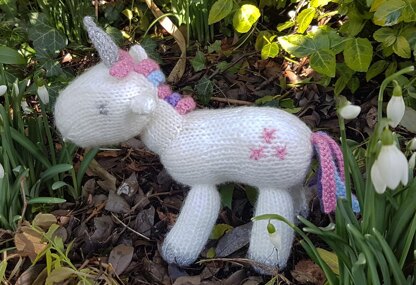 Knitted Unicorn