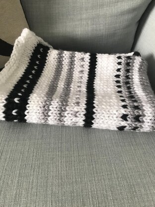 Simple stripe baby blanket