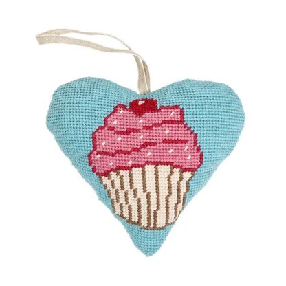 Cleopatras Needle Cupcake Lavender Heart Tapestry Kit - 6 x 5.5in/ 15 x 13cm