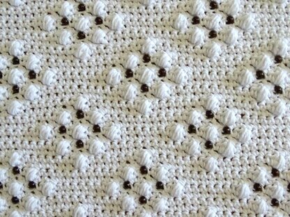 Crochet Diamond Beaded Cushion