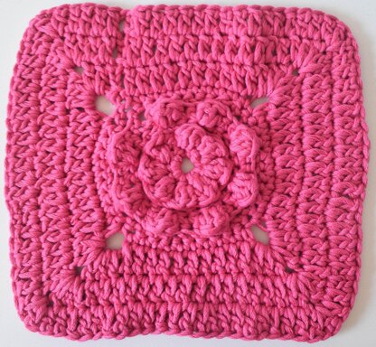 Circle of Bobbles Washcloth