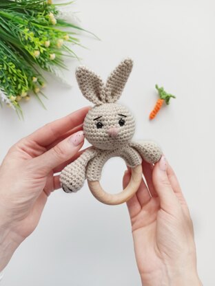 Crocht bunny baby rattle amigurrumi pattern