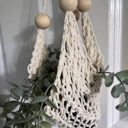 Lace Knit Hanging Planter