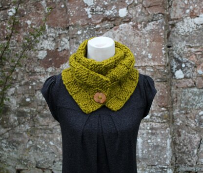 Lion Brand Wool Ease Thick & Quick Lemongrass Scarf