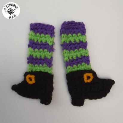 Witches Legs Applique/Embellishment Crochet pattern