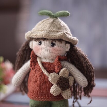 Doll knitting pattern - Dreamy doll Amelia