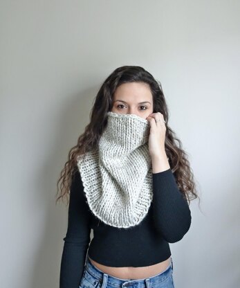 Fitted Infinity Scarf | The Stonehenge