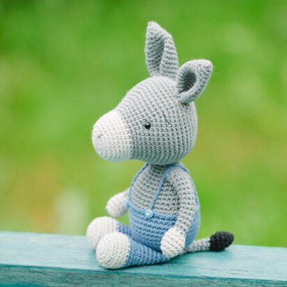 Amigurumi donkey