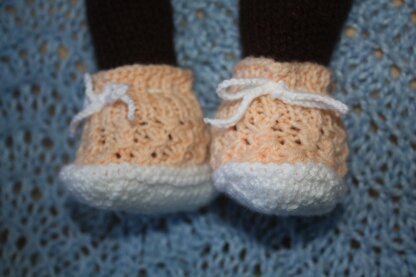 Dainty Daisies Cardigan and Booties