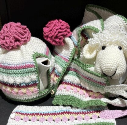 Vintage Tea Cosy & Keychain