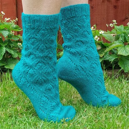 Oak leaves socks