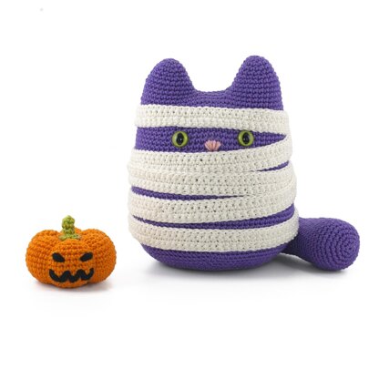 Kiki the Mummy Cat & Halloween Pumpkin Amigurumi