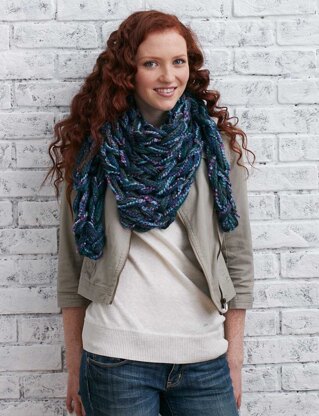 Arm Knit Triangular Kerchief in Bernat Soft Boucle