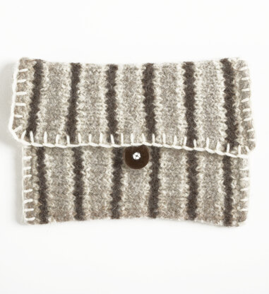 Felted Downtown Clutch in Lion Brand Fishermen's Wool - 80866AD