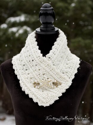 Primrose & Proper Cowl