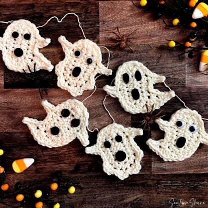 Halloween Spooky Boo Ghost Garland –Crochet Pattern