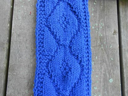 Textured Medallion Scarf