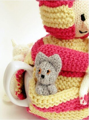 Cat Lady Tea Cosy Knitting Pattern