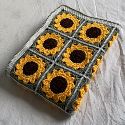 Becky’s Sunflower Blanket