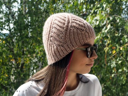 HANNAH knit-look beanie