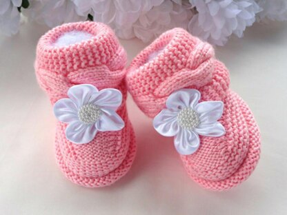 Pattern Knitted Baby Booties Walk in The Rain