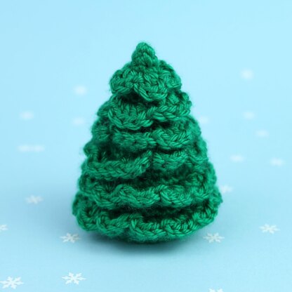 Christmas tree snow globe